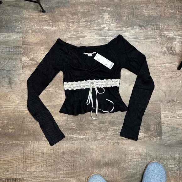 Urban Outfitters Tops - Ribbed long sleeve cropped coquette romantic black urban outfitters top S
